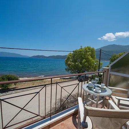 Anna Apartment Karavomylos