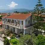Apartment Anna Karavomylos